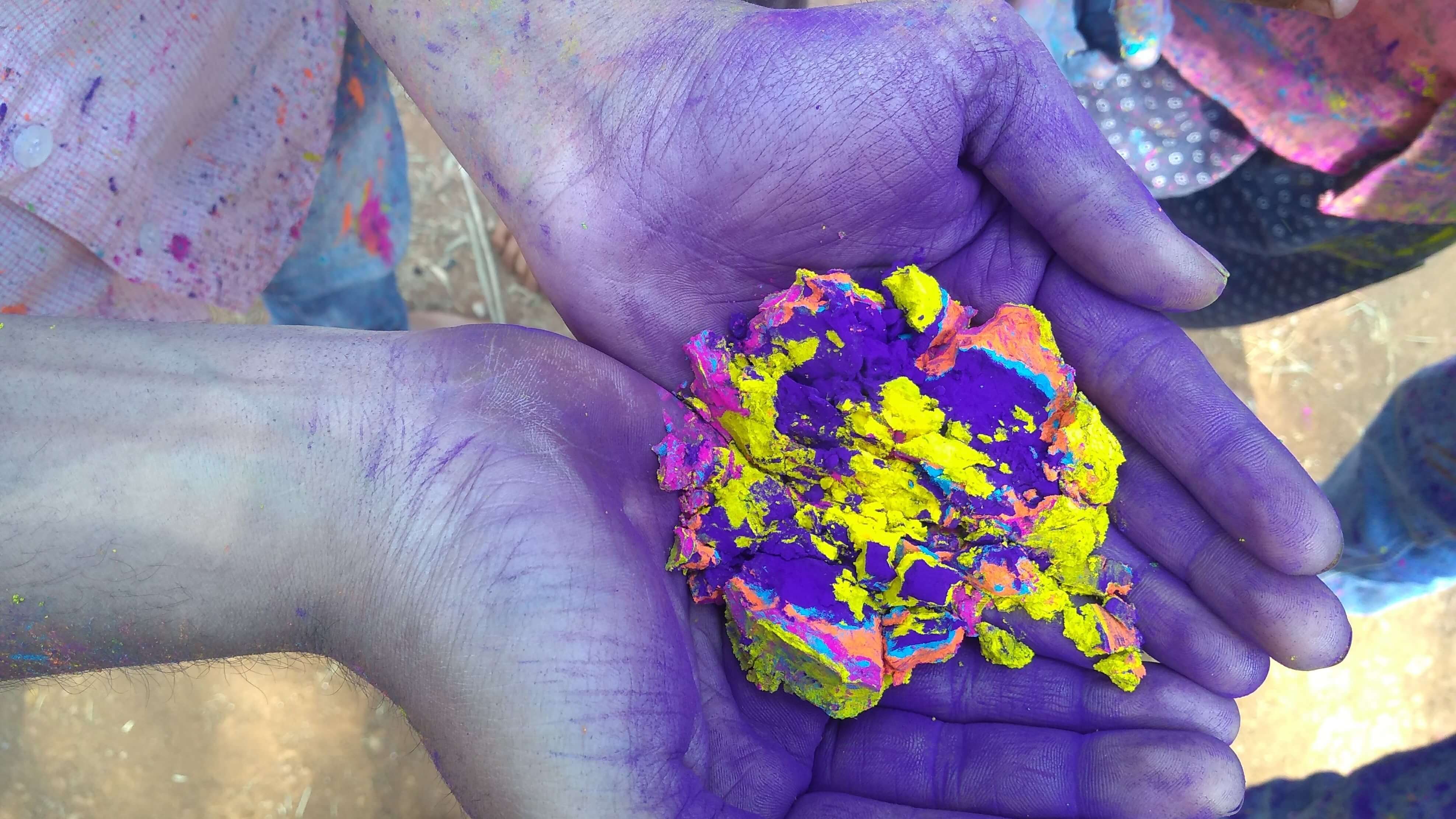 holi-2018-1